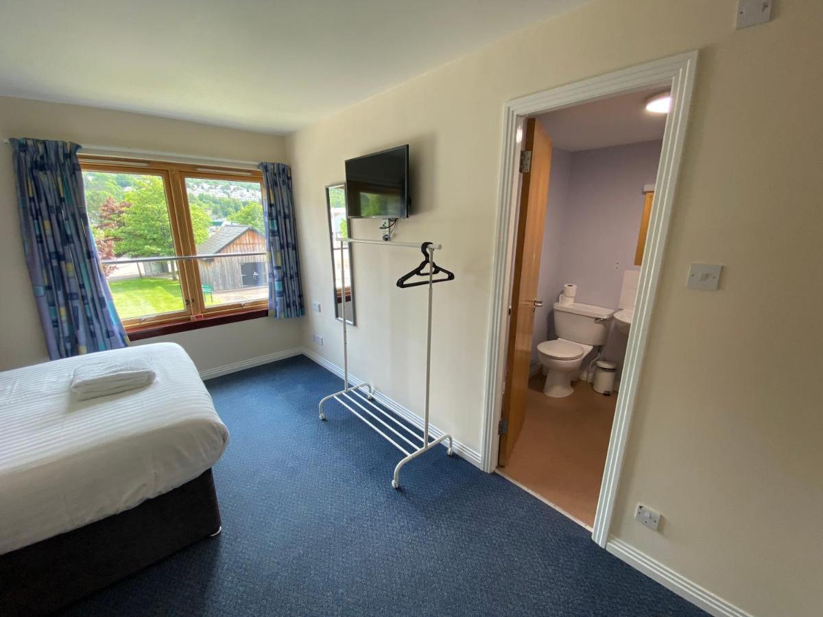 Waterfront Lodge - Accommodation Only Fort William Extérieur photo
