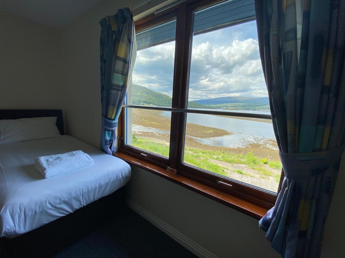 Waterfront Lodge - Accommodation Only Fort William Extérieur photo