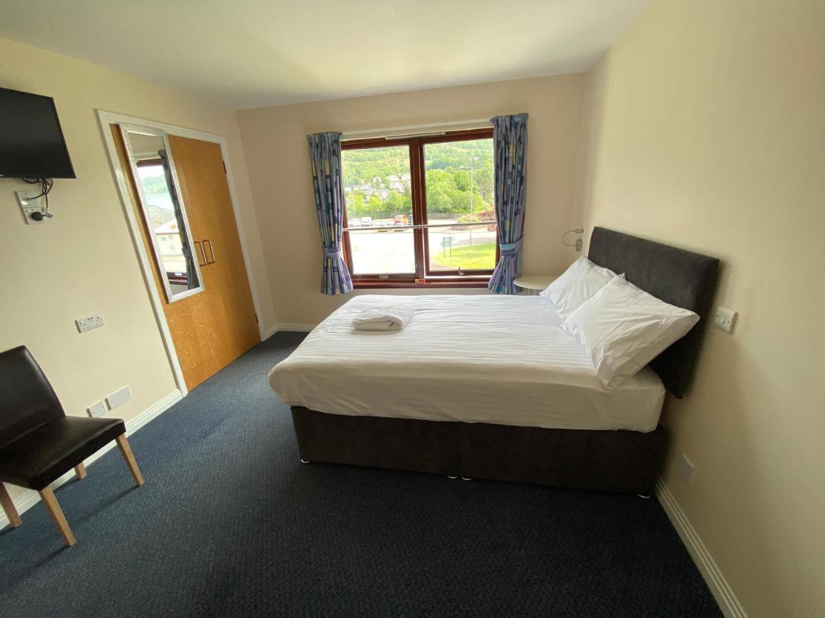 Waterfront Lodge - Accommodation Only Fort William Extérieur photo